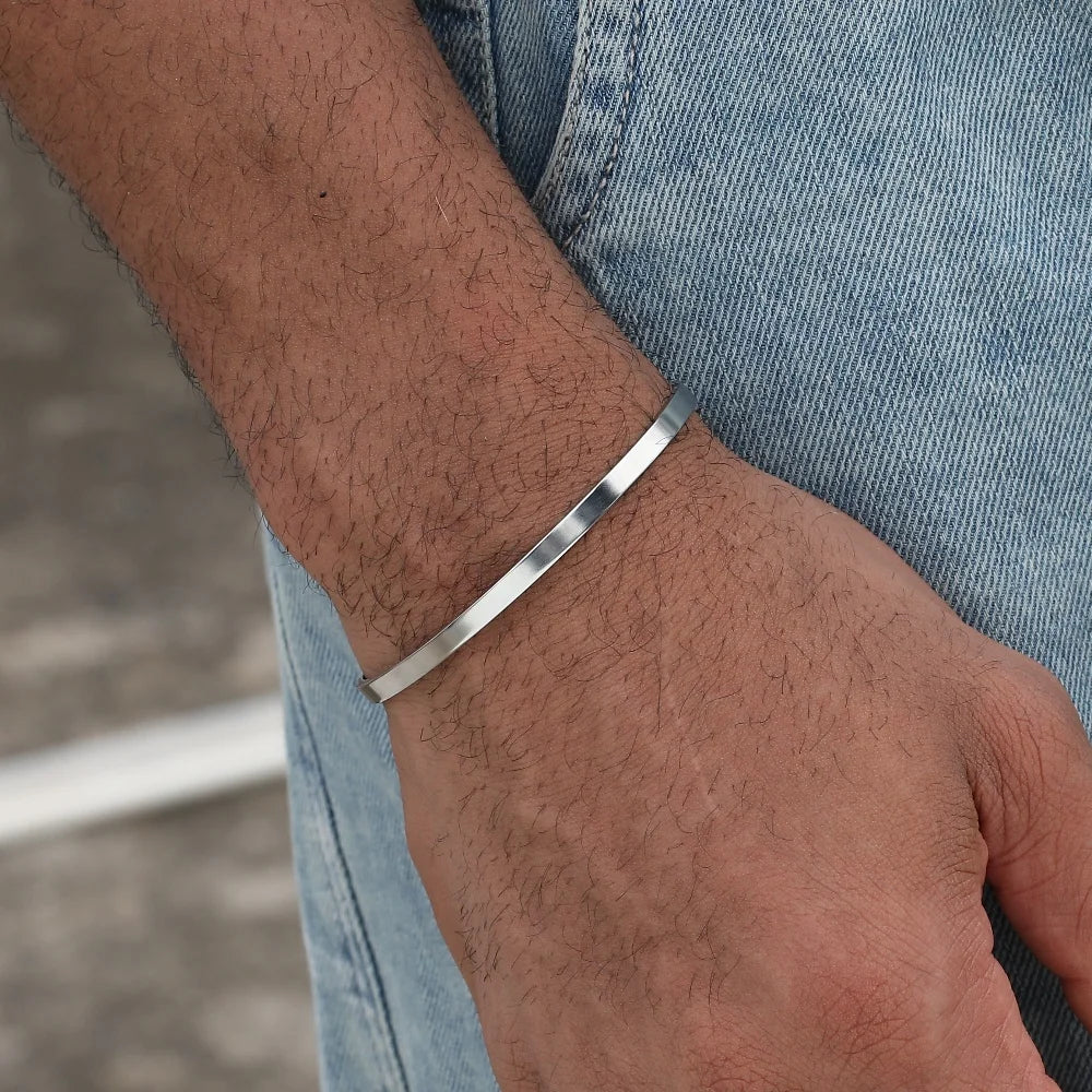 The Richmond Minimalist Cuban Cuff