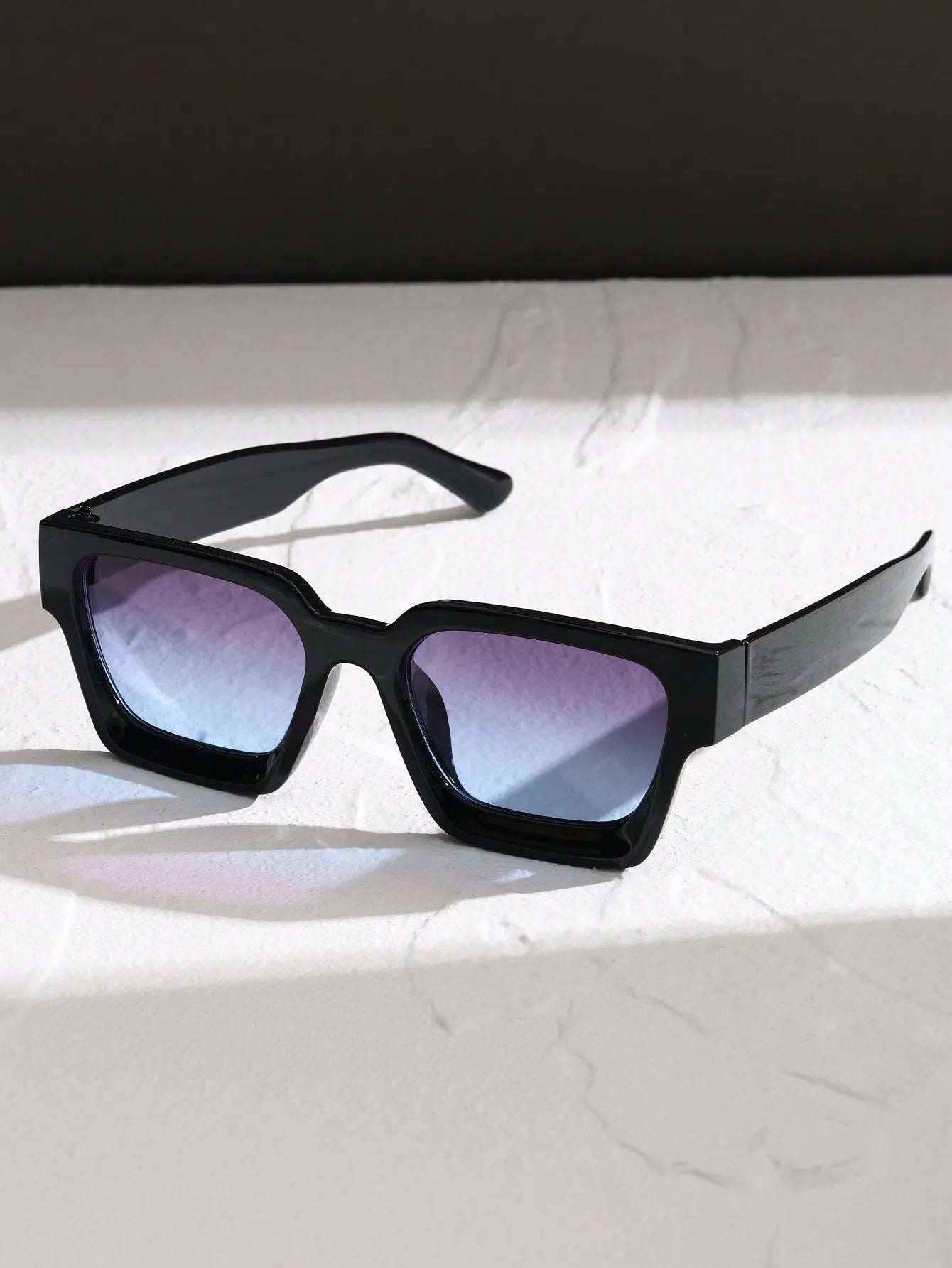 The Bloomsbury Rectangle Sunglasses