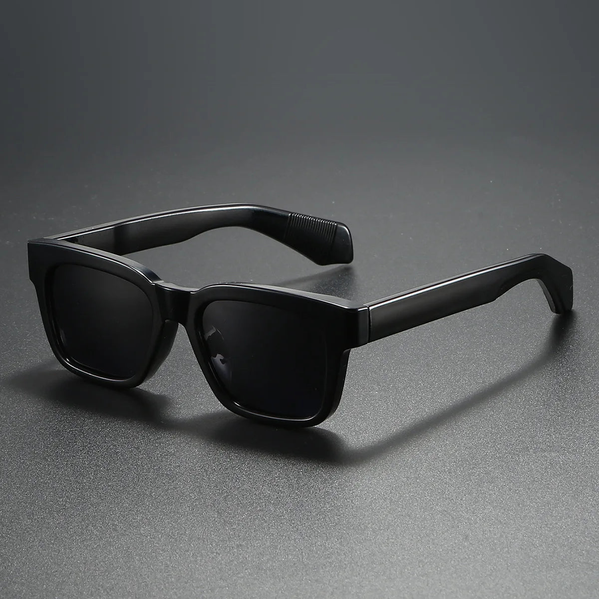 The Marylebone Polarized Square Sunglasses