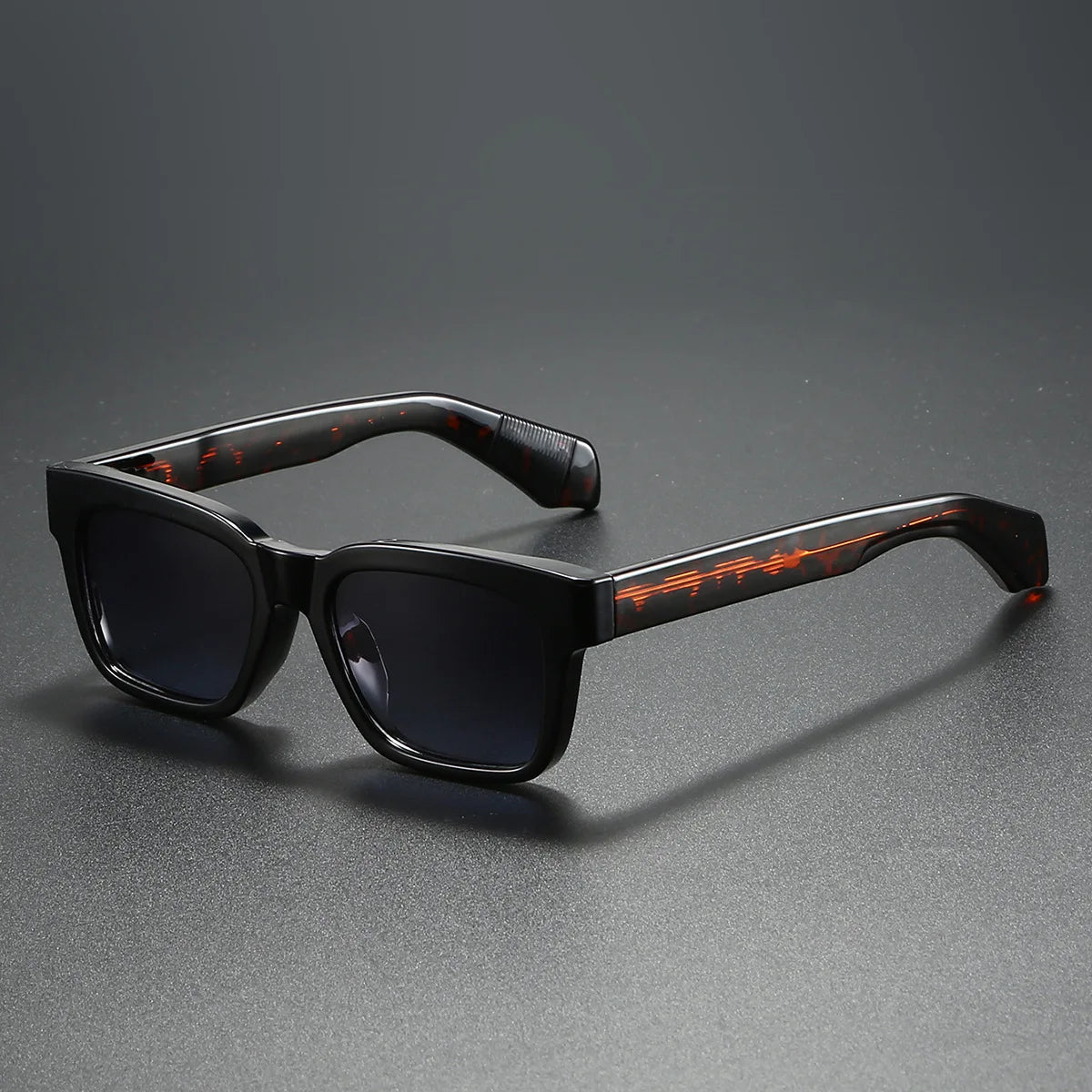 The Marylebone Polarized Square Sunglasses