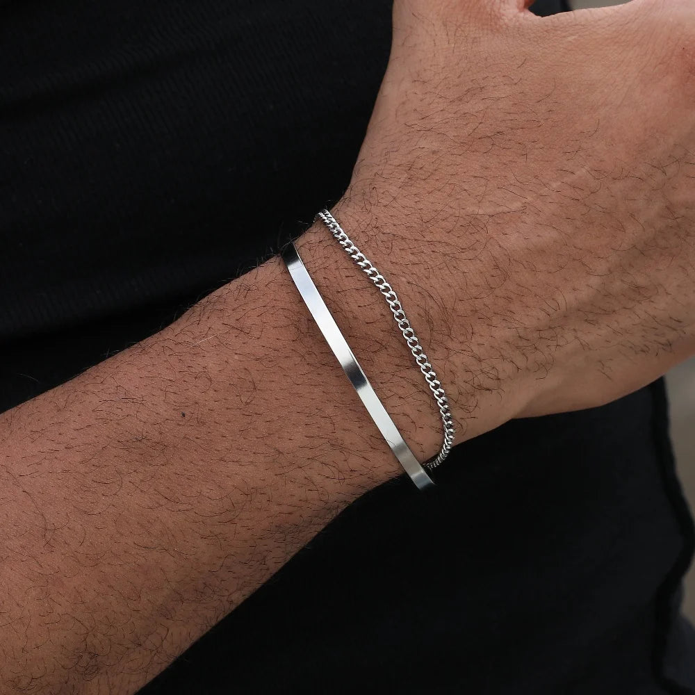 The Richmond Minimalist Cuban Cuff